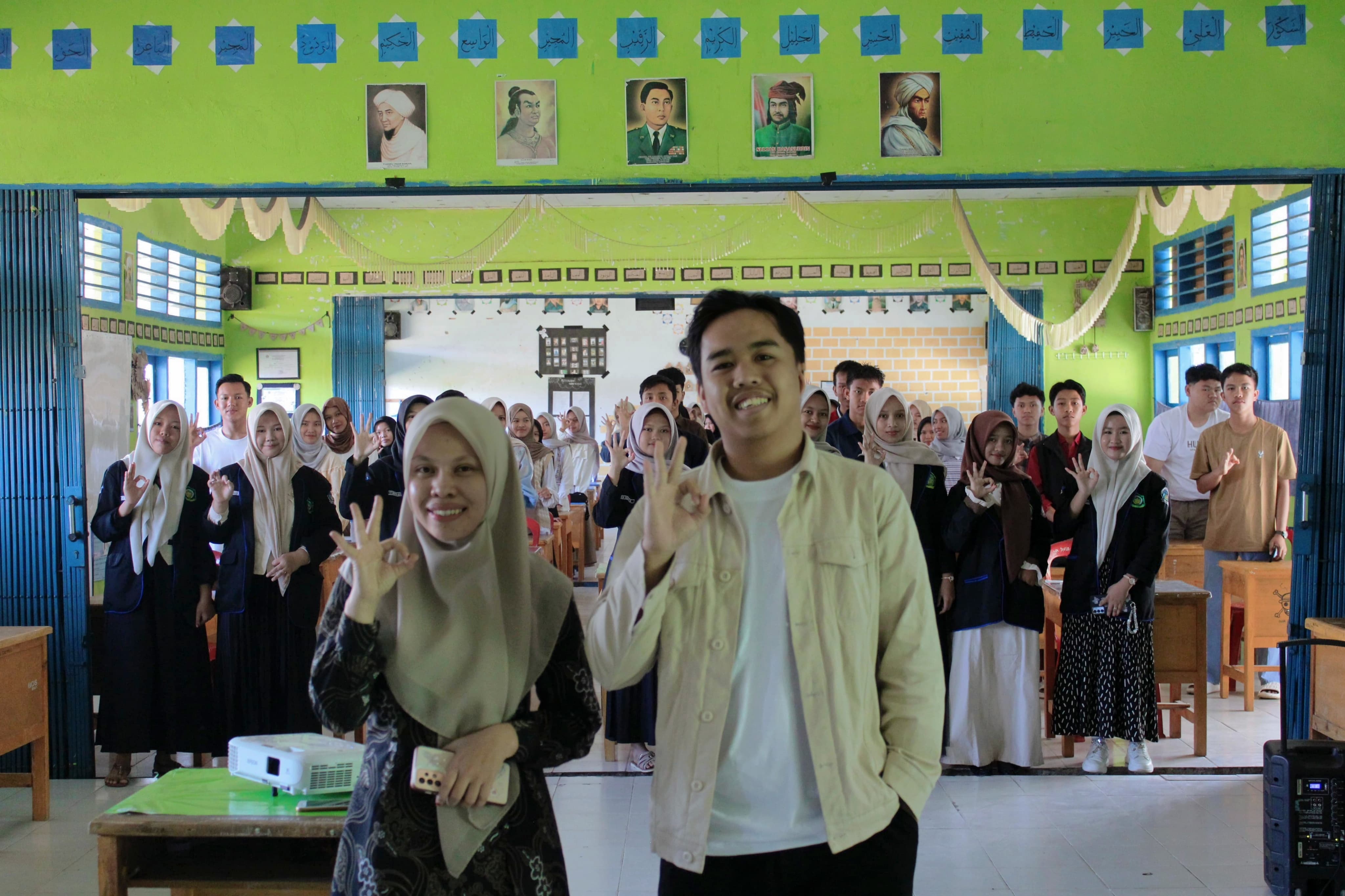 MAN 1 Kerinci Gelar Workshop Literasi Karya Tulis Ilmiah untuk Tingkatkan Kompetensi Siswa