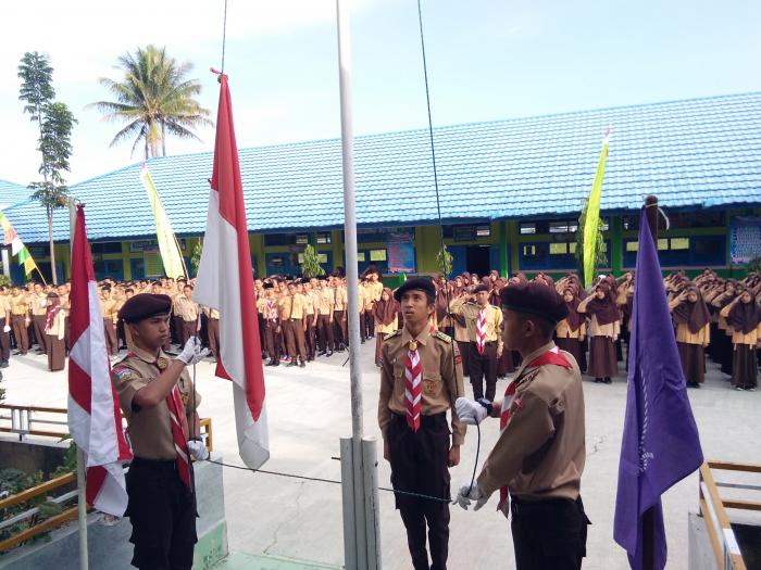 Peringati Hari Pramuka ke -57, MAN 1 Kerinci Laksanakan Upacara