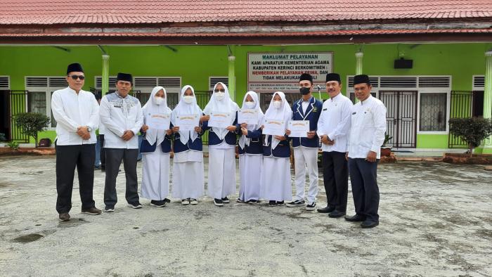 Alhamdulilla MAN 1 Kerinci, kembali juarai KSM yang diselenggarakan oleh Kemenag Kabupaten Kerinci.