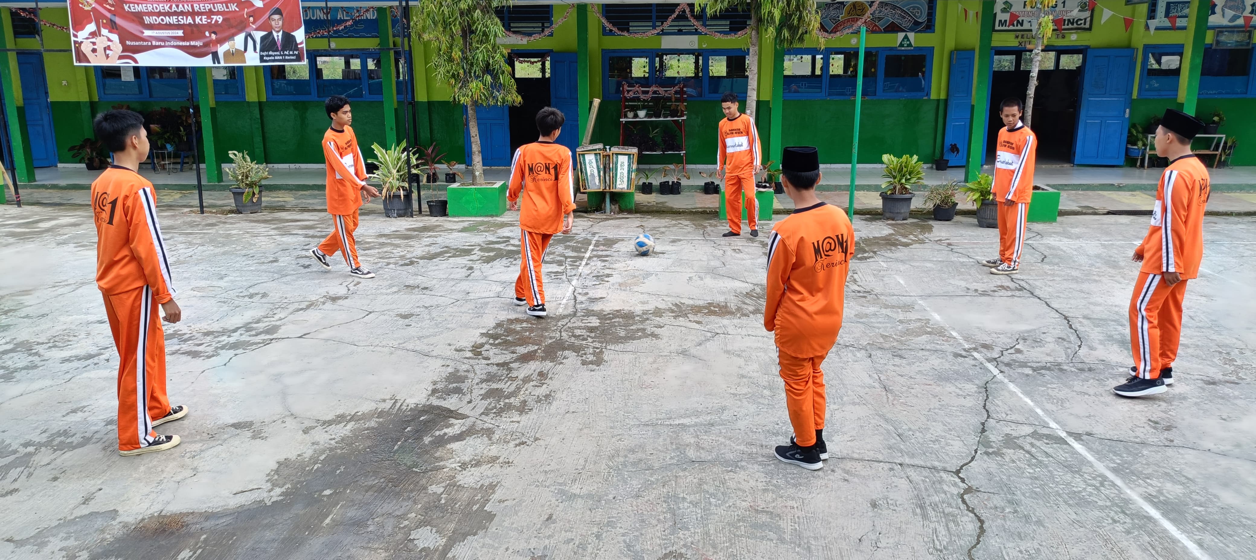 Siswa MAN 1 Kerinci Laksanakan Ujian Praktik Olahraga