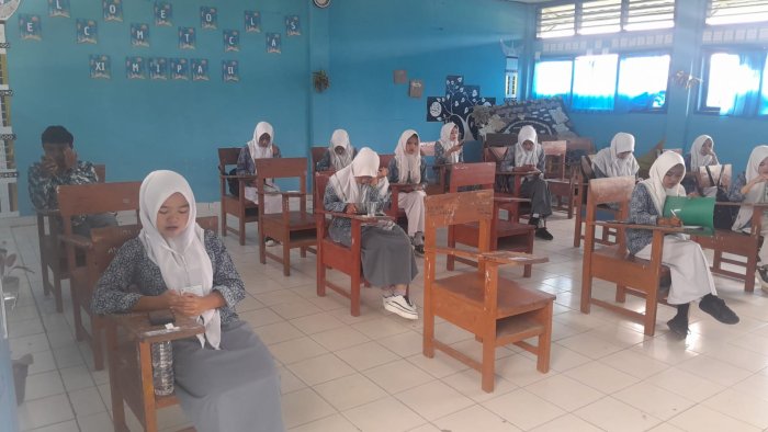 Hari Terakhir Ujian Madrasah MAN 1 Kerinci Berjalan Lancar, Siswa Lega dan Optimis