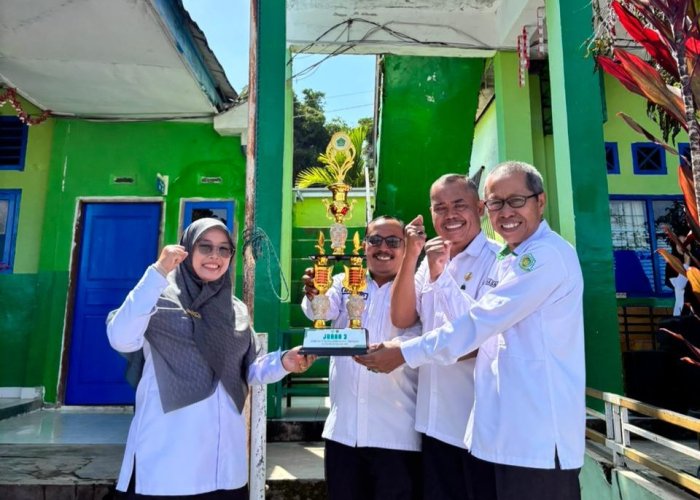 Apresiasi Prestasi dan Kepedulian Lingkungan, MAN 1 Kerinci Beri Reward Siswa dan Raih Juara Provinsi
