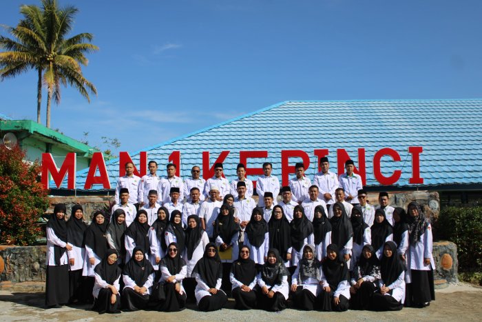 Kepala MAN 1 Kerinci Ikuti E-Learning ASN Berintegritas, Perkuat Komitmen Anti Korupsi