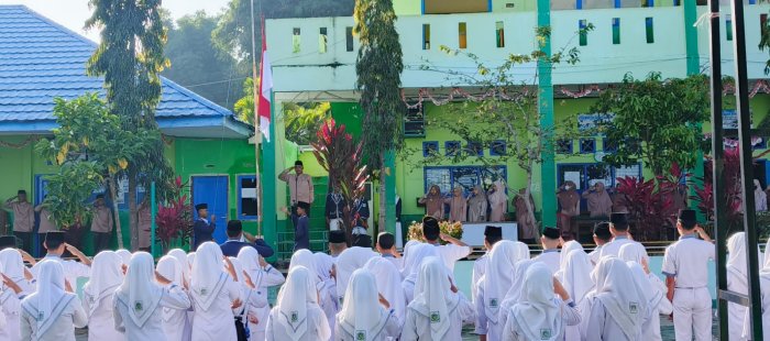 Awali Tahun 2026, MAN 1 Kerinci Gelar Upacara Bendera Penuh Motivasi