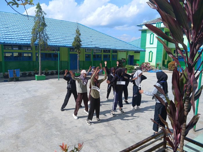 Paskibra Binaan MAN 1 Kerinci terus berkomitmen melakukan pembinaan berkelanjutan demi mencetak generasi yang disiplin