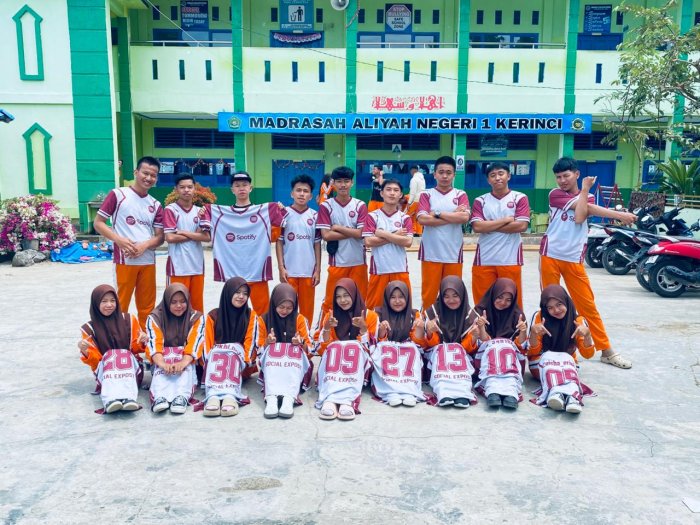 simbol kebersamaan dan kenangan selama menempuh pendidikan di MAN 1 Kerinci.