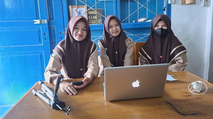 Menuju Panggung Prestasi. Tim Siswi MAN 1 Kerinci Siap Adu Wawasan di BPK Muda 2025