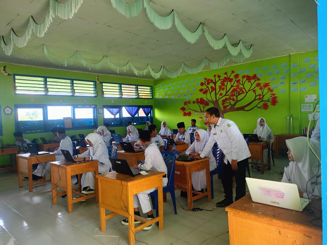 MAN 1 Kerinci Laksanakan ANBK dengan Lancar dan Tertib