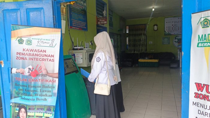 Kemenag Kerinci Lakukan Monitoring Perpustakaan, Rezki Sulasari Tinjau Langsung Pengelolaan di Madrasah