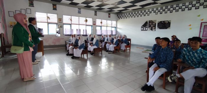 Buka Wawasan Perguruan Tinggi, Mahasiswa UNAND Sosialisasi ke Siswa Kelas XII MAN 1 Kerinci
