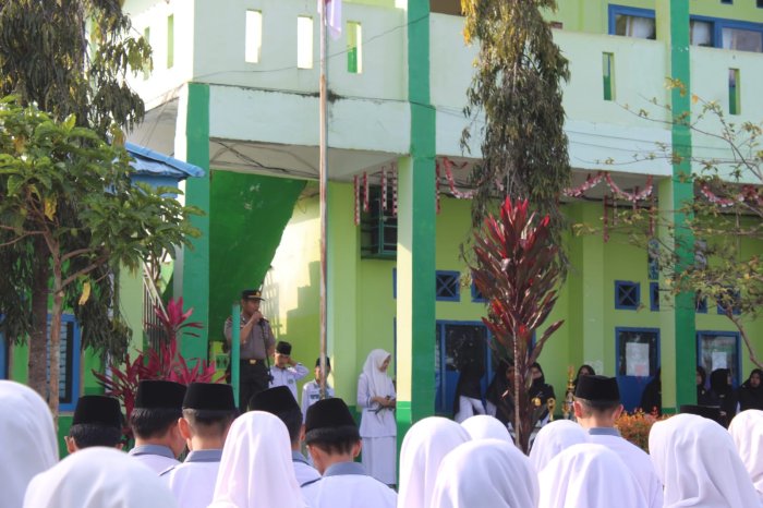 Tegas dan Edukatif, Polsek Setinjau Laut Sentil Kenakalan Remaja di MAN 1 Kerinci